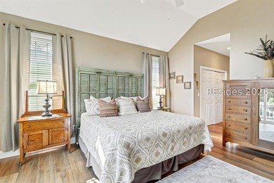 Nestled on a quiet cul-de-sac within the gated community of Old - photo 18