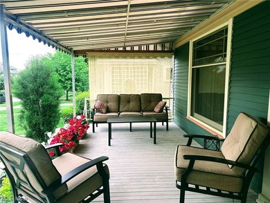 Prepare to be wowed! Homes like this don't come on the market - photo 2