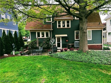 Prepare to be wowed! Homes like this don't come on the market - photo 5
