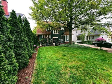 Prepare to be wowed! Homes like this don't come on the market - photo 6