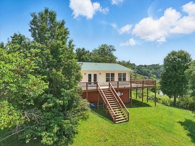 Douglas Lakefront home with gentle sloping property, incredible - photo 3