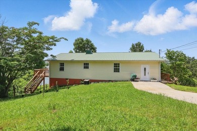 Douglas Lakefront home with gentle sloping property, incredible - photo 4