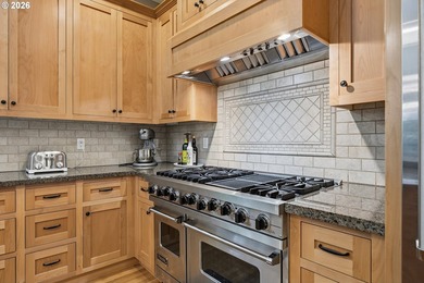 Beautifully maintained *low mileage* home in one of Lake - photo 12