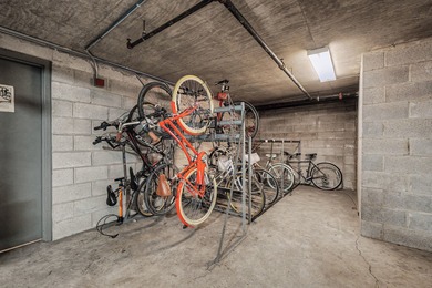 Welcome to this rarely available one-bedroom loft in the iconic