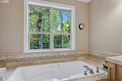 Beautifully maintained *low mileage* home in one of Lake - photo 21