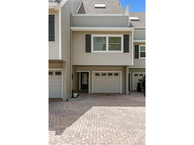Welcome to waterfront living at Pine Key Lodge in the heart of - photo 2