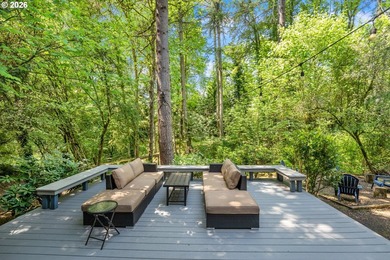 Beautifully maintained *low mileage* home in one of Lake - photo 30