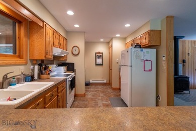 Nestled among the pines in a peaceful mountain setting, this - photo 31