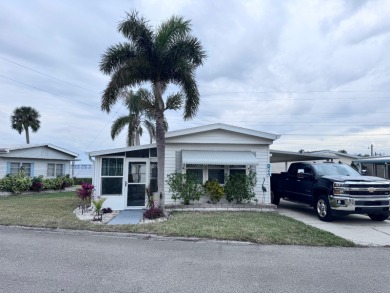 Manatee River Home For Sale in Ellenton Florida