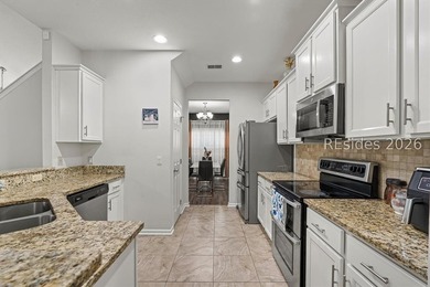 Located in the heart of Bluffton, this beautifully maintained - photo 9