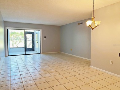 Come see this wonderful, first floor, corner, well-maintained - photo 5