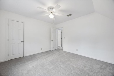 THERE'S PLENTY OF SPACE TO SPREAD OUT IN THIS FOUR-BEDROOM HOME - photo 17