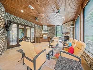 Beautifully appointed ranch-style home in the prestigious golf - photo 33
