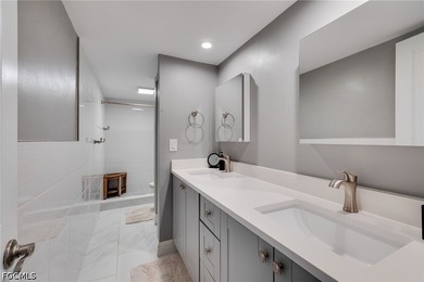 Come check out this gorgeous 2 story , 3 bedroom 2 & 1/2 bath - photo 6