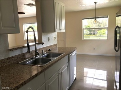 Brand New Roof and newer Airconditioners! Income-producing from - photo 4