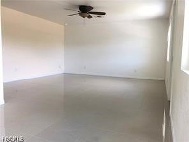 Brand New Roof and newer Airconditioners! Income-producing from - photo 9