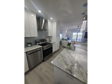 Don't miss this rare 2-bedroom gem with its own private balcony - photo 5