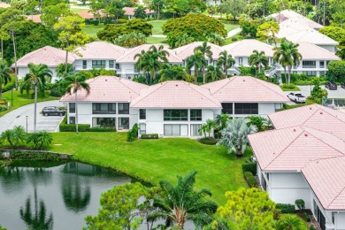 (private lake, pond, creek) Condo For Sale in Boynton Beach Florida