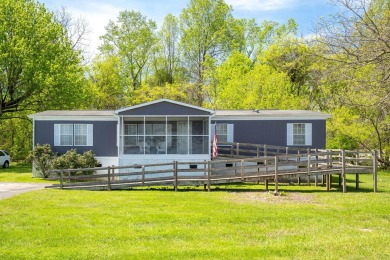 Lake Home For Sale in Soddy Daisy, Tennessee