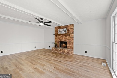 Welcome to your lakefront retreat on beautiful Lake Tobesofkee - photo 14