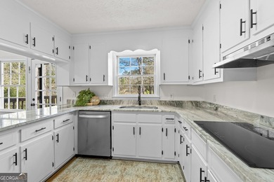 Welcome to your lakefront retreat on beautiful Lake Tobesofkee - photo 19