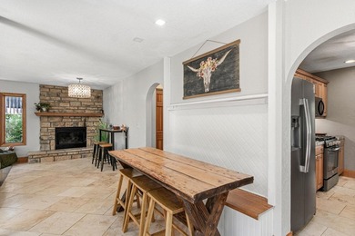 Situated on over an acre of land with views of the Mississippi - photo 19