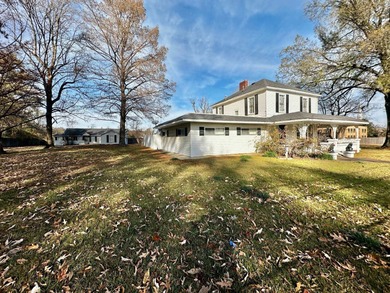 (private lake, pond, creek) Home For Sale in Memphis Tennessee