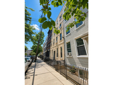 Welcome to 148 North 9th Street, between Bedford Avenue and - photo 2