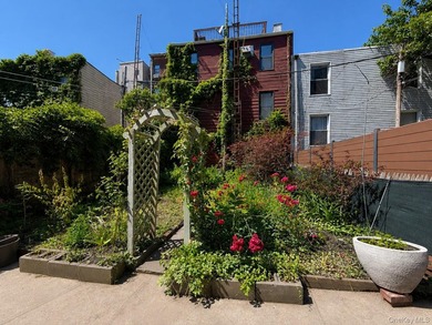 Welcome to 148 North 9th Street, between Bedford Avenue and - photo 8