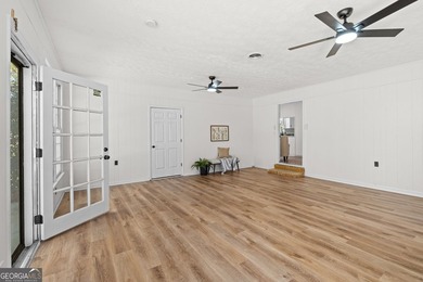 Welcome to your lakefront retreat on beautiful Lake Tobesofkee - photo 29