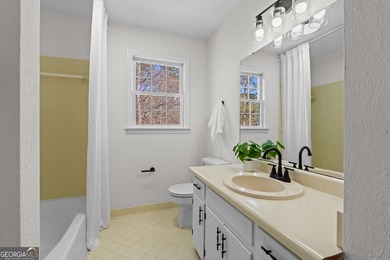 Welcome to your lakefront retreat on beautiful Lake Tobesofkee - photo 45