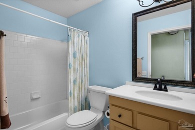 Welcome to this beautifully maintained 3-bedroom, 2-bath home - photo 47
