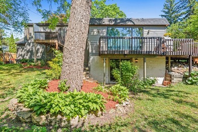 Situated on over an acre of land with views of the Mississippi - photo 48