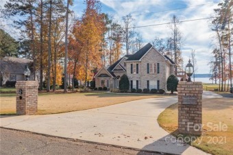 Lake Tillery Home Under Contract in Mount Gilead North Carolina