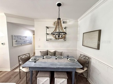 This one won't last! Dreamy 1st floor 2 bed/2bath, fully - photo 3