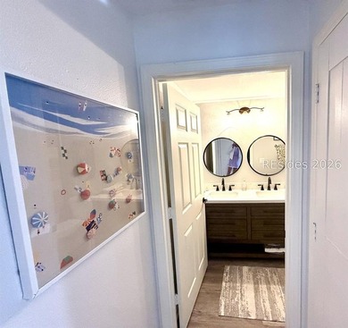 This one won't last! Dreamy 1st floor 2 bed/2bath, fully - photo 9