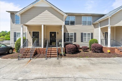 (private lake, pond, creek) Townhome/Townhouse Sale Pending in Ooltewah Tennessee