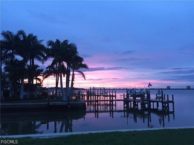 Introducing an exceptional direct bayfront lot on the - photo 2
