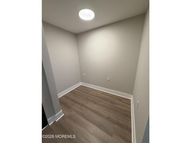 The Baronet you've been waiting for is finally on the market! - photo 25