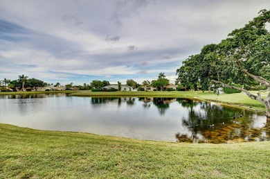Discover the perfect blend of comfort and convenience in this - photo 28