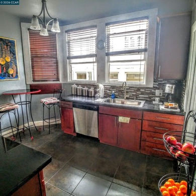 Stunning Victorian. Nob Hill Location. Many original details of - photo 32