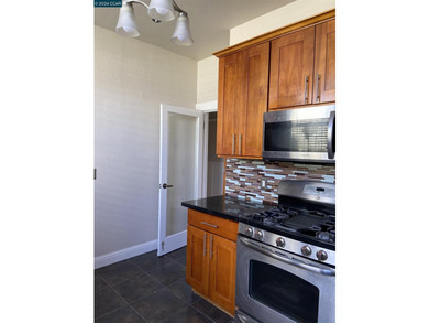 Stunning Victorian. Nob Hill Location. Many original details of - photo 34