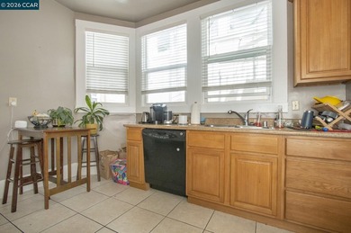 Stunning Victorian. Nob Hill Location. Many original details of - photo 36