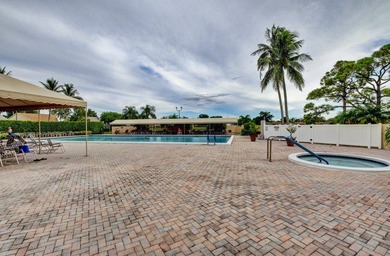 Discover the perfect blend of comfort and convenience in this - photo 40
