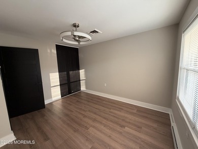 The Baronet you've been waiting for is finally on the market! - photo 44