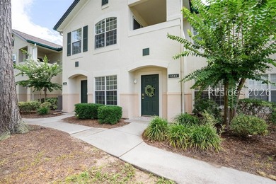 Enjoy carefree living in this beautifully updated first-floor - photo 3
