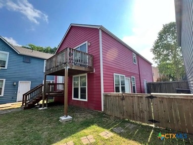 Spacious and versatile 3-bedroom, 3-bath condo-style home - photo 1