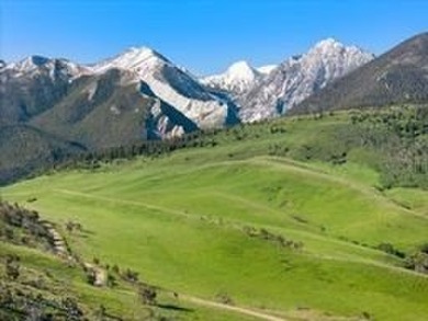 Welcome to this heavenly 237-acre retreat located at the base of - photo 7