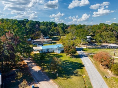 Lake Home For Sale in Chandler, Texas