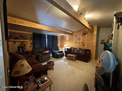 Prime location! About five minutes to Priest Lake with your own - photo 15